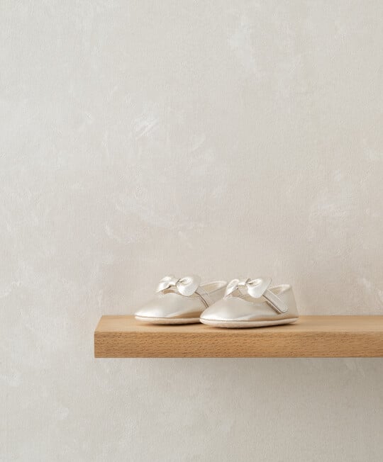 حذاء بعقدة - ذهبي حذاء بعقدة - ذهبي image number 1