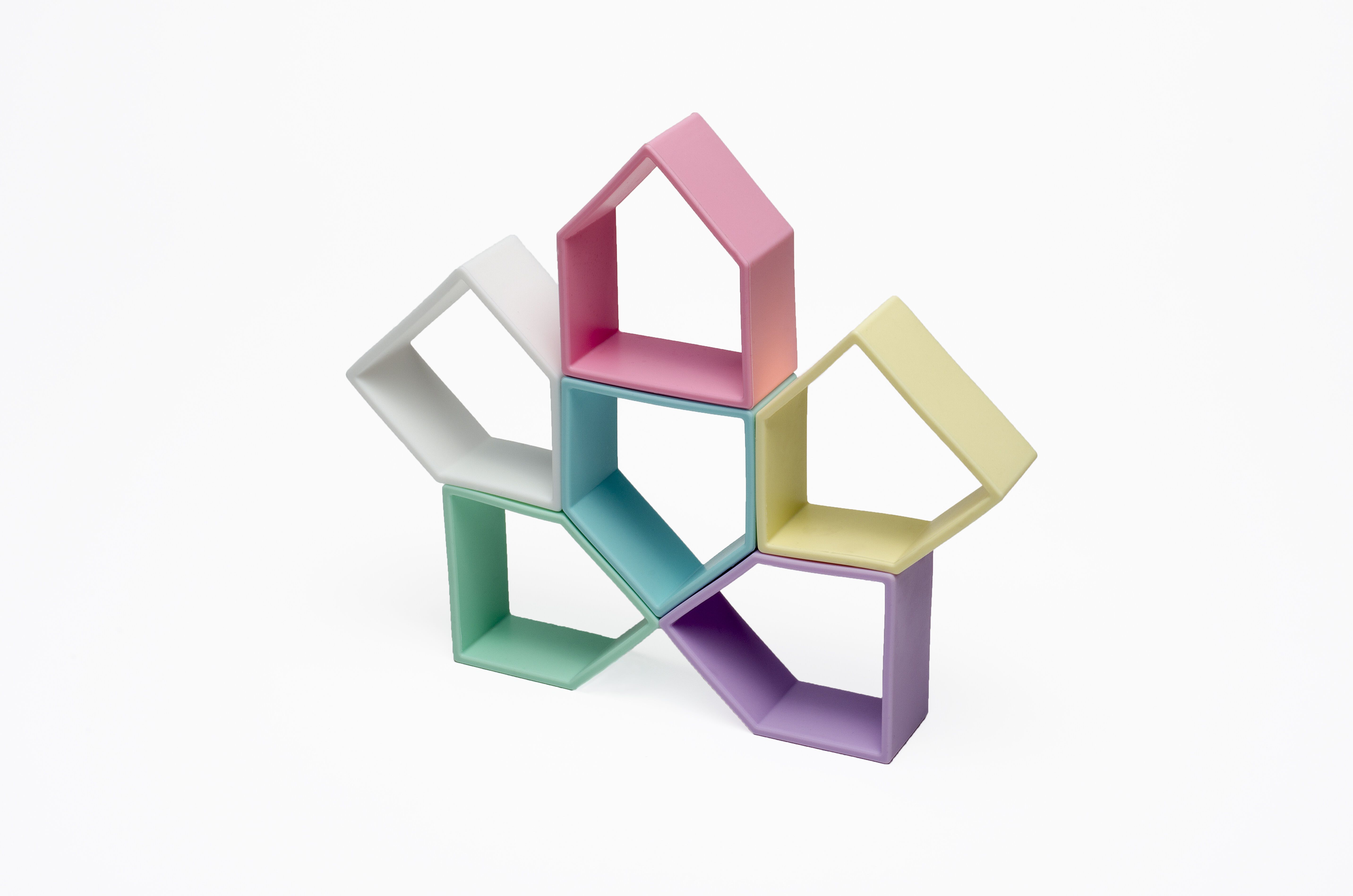 لعبة 6 أطفال + 6 منازل + 6 أشجار بألوان فاتحة من دينا image number 4