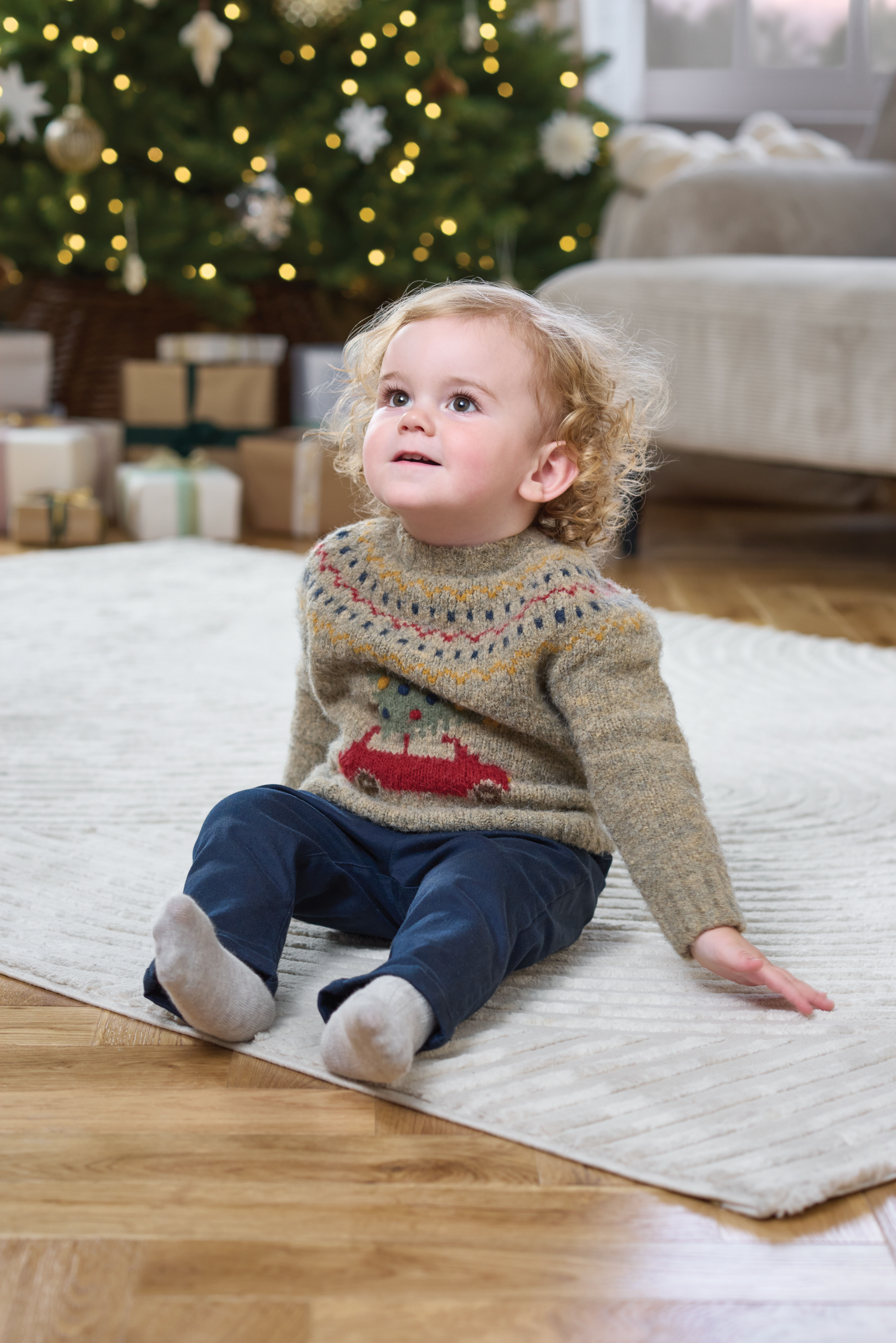 سترة كريسماس بتصميم سيارة image number 4