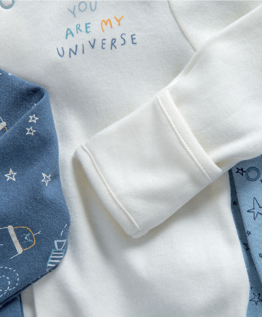 طقم بيجاما قطعة واحدة بنقشة فضاء - 3 قطع image number 3