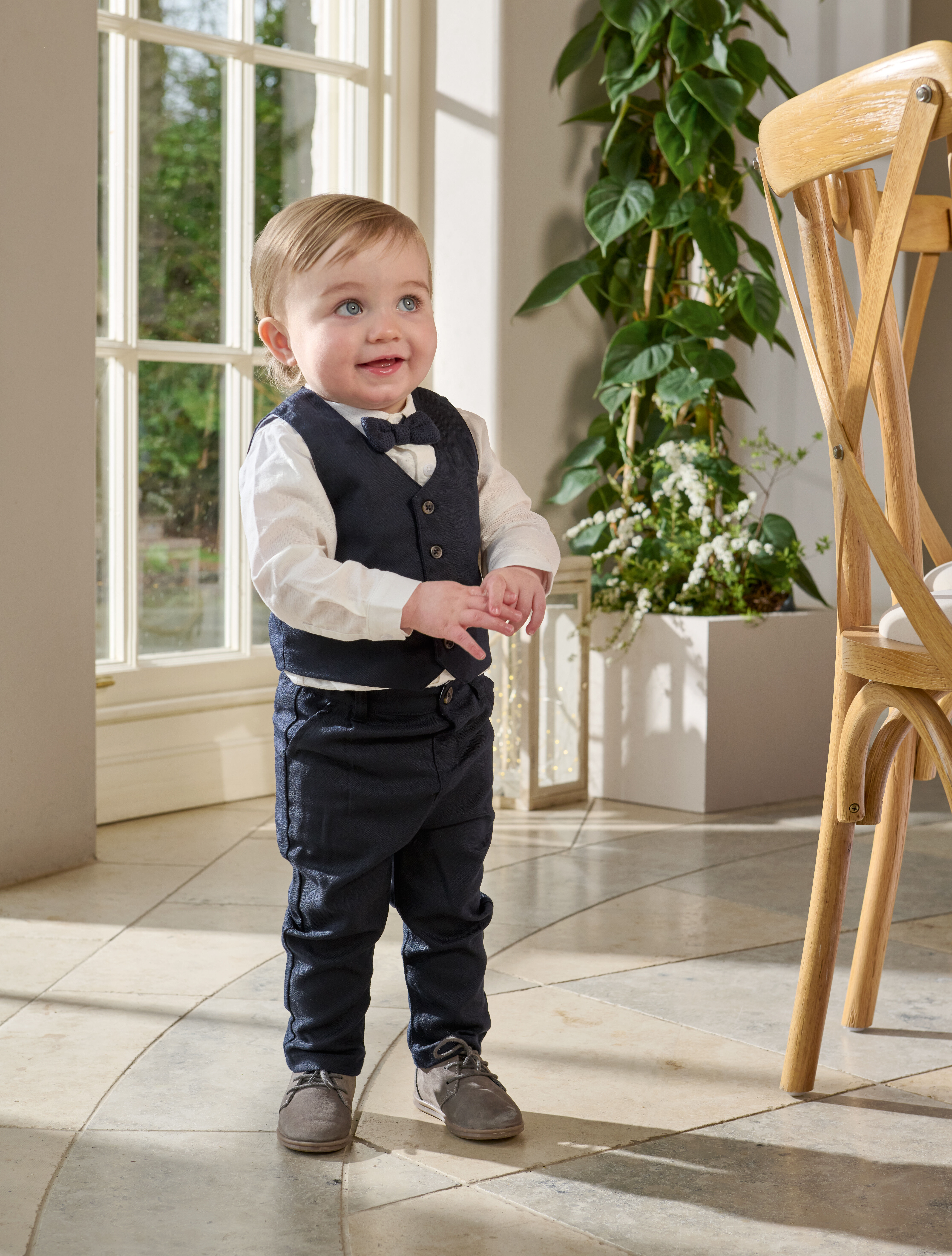 بدلة بربطة عنق منسوجة بلون كحلي - 4 قطع image number 2