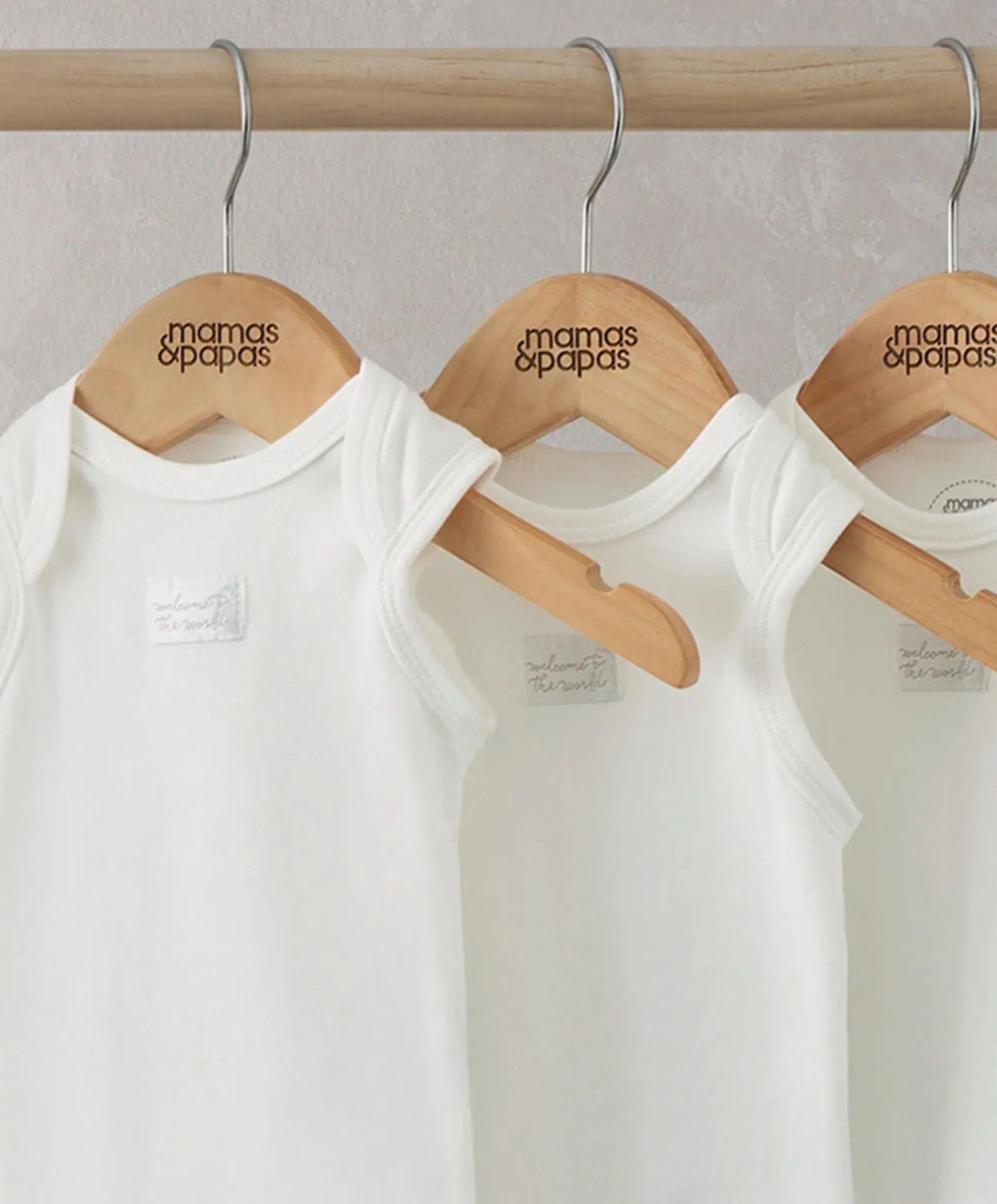 5pk White S/less B/Suit image number 2