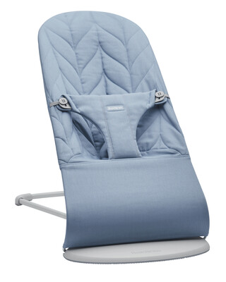 كرسي هزاز بليس قطن بتصميم مبطن من بيبي بيورن - أزرق