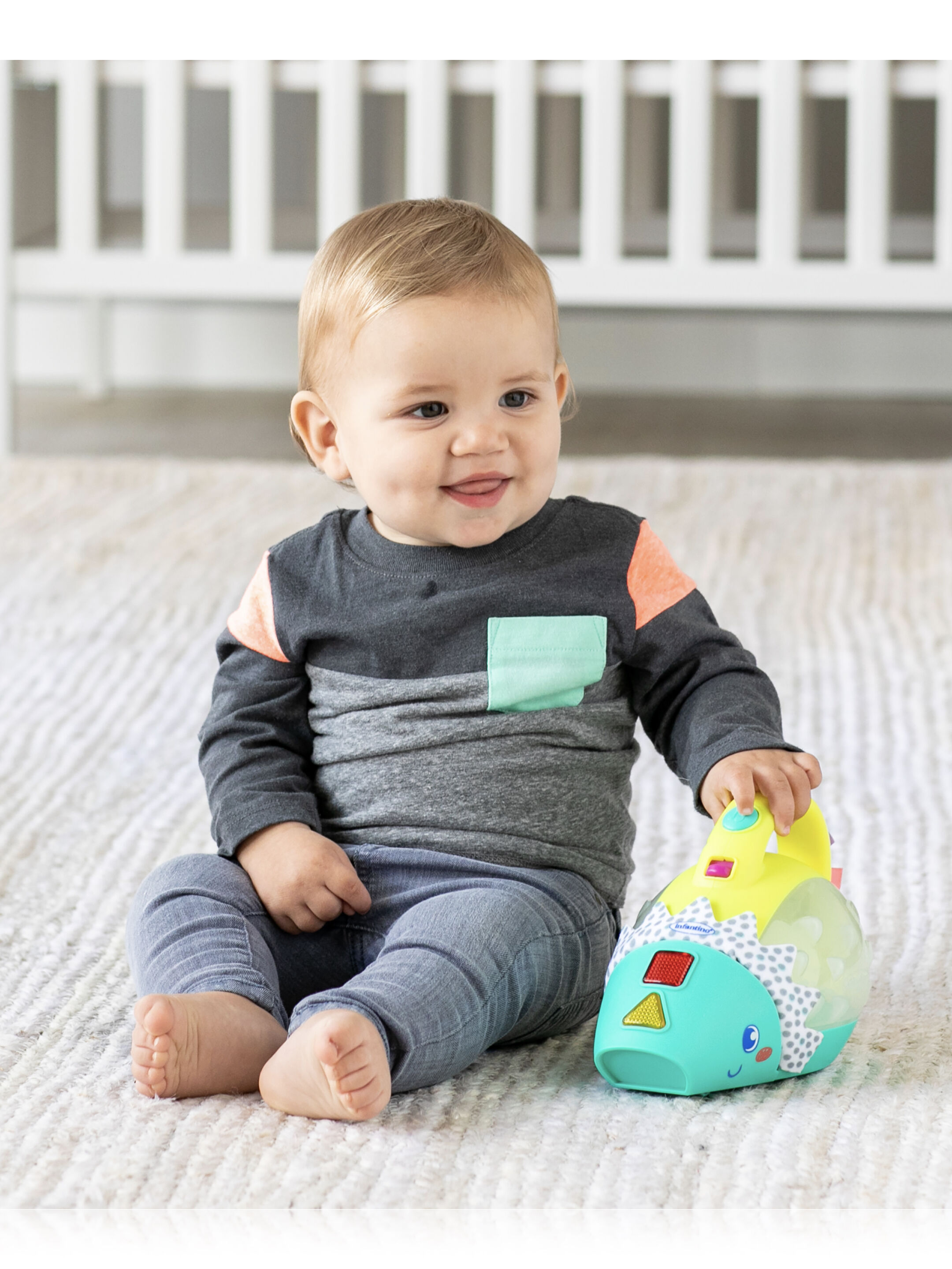 لعبة مكنسة صغيرة بموسيقى وإضاءة بوش اند بوب من إنفانتينو image number 3