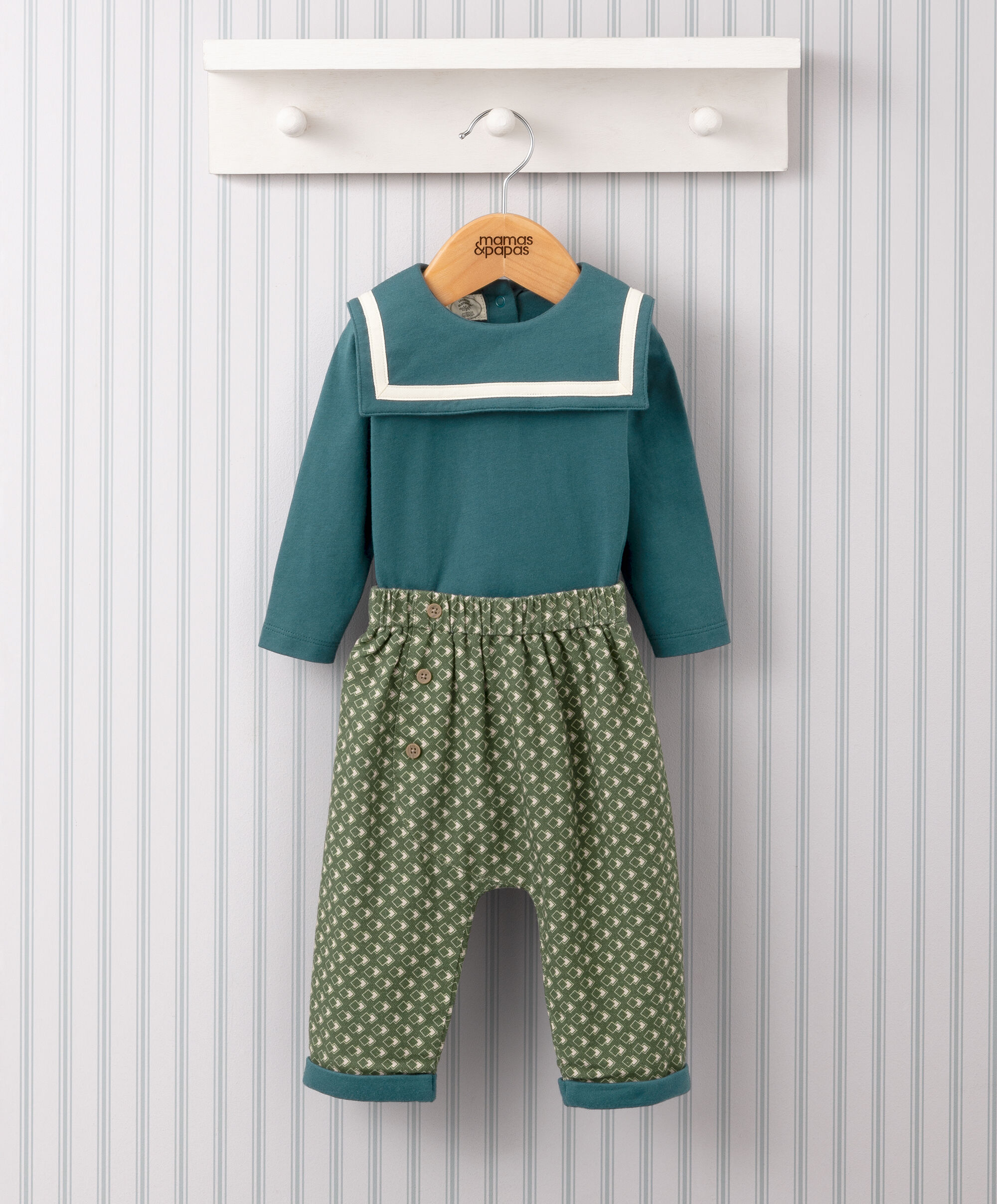 طقم لباس قطعة واحدة بياقة بحارة وبنطال من لورا اشلي image number 1