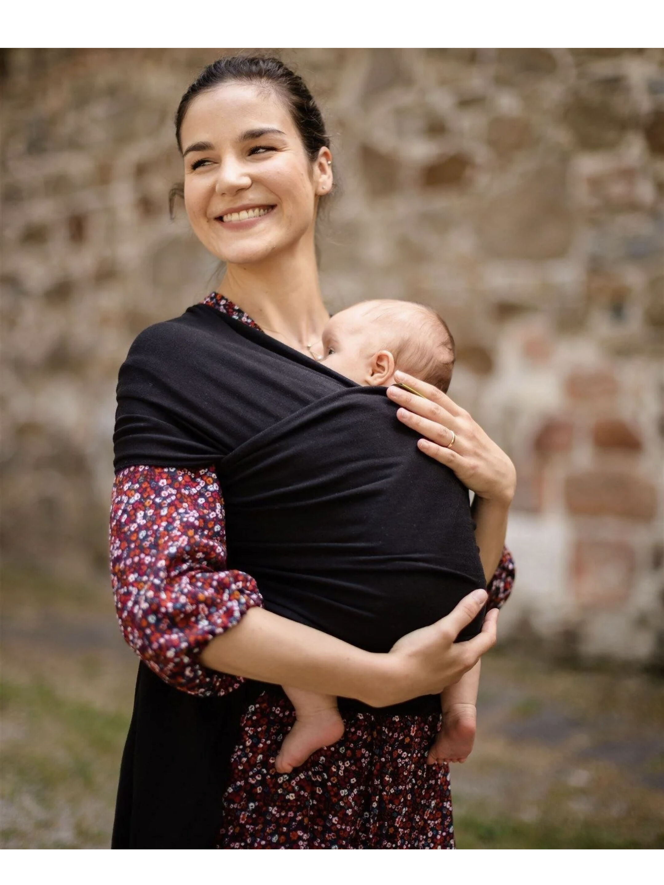 حمالة كلاسيكية للرضع قابلة للف من بوبا - أسود image number 2