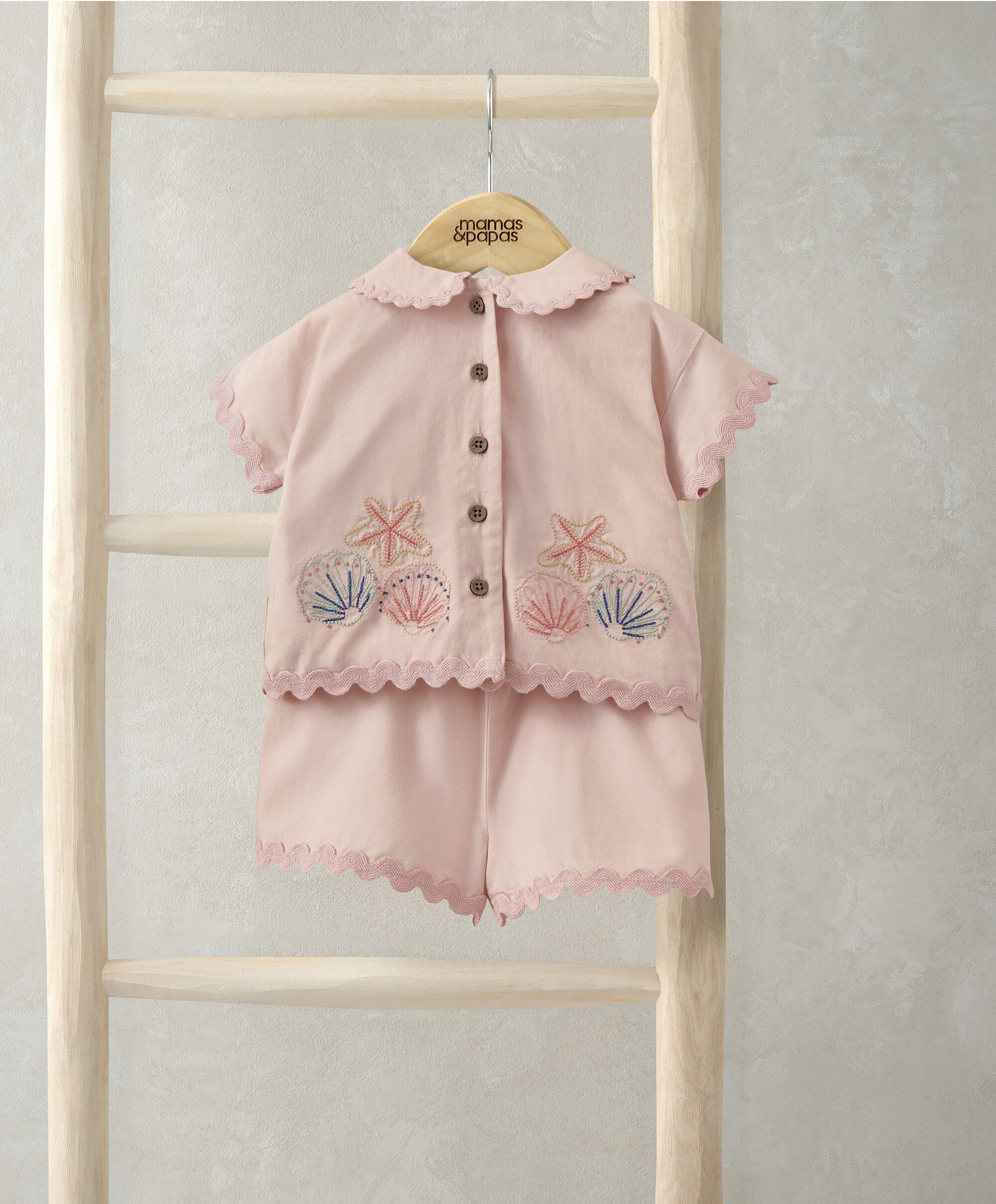 طقم قميص وشورت ريزورت بلون وردي، قطعتين image number 1