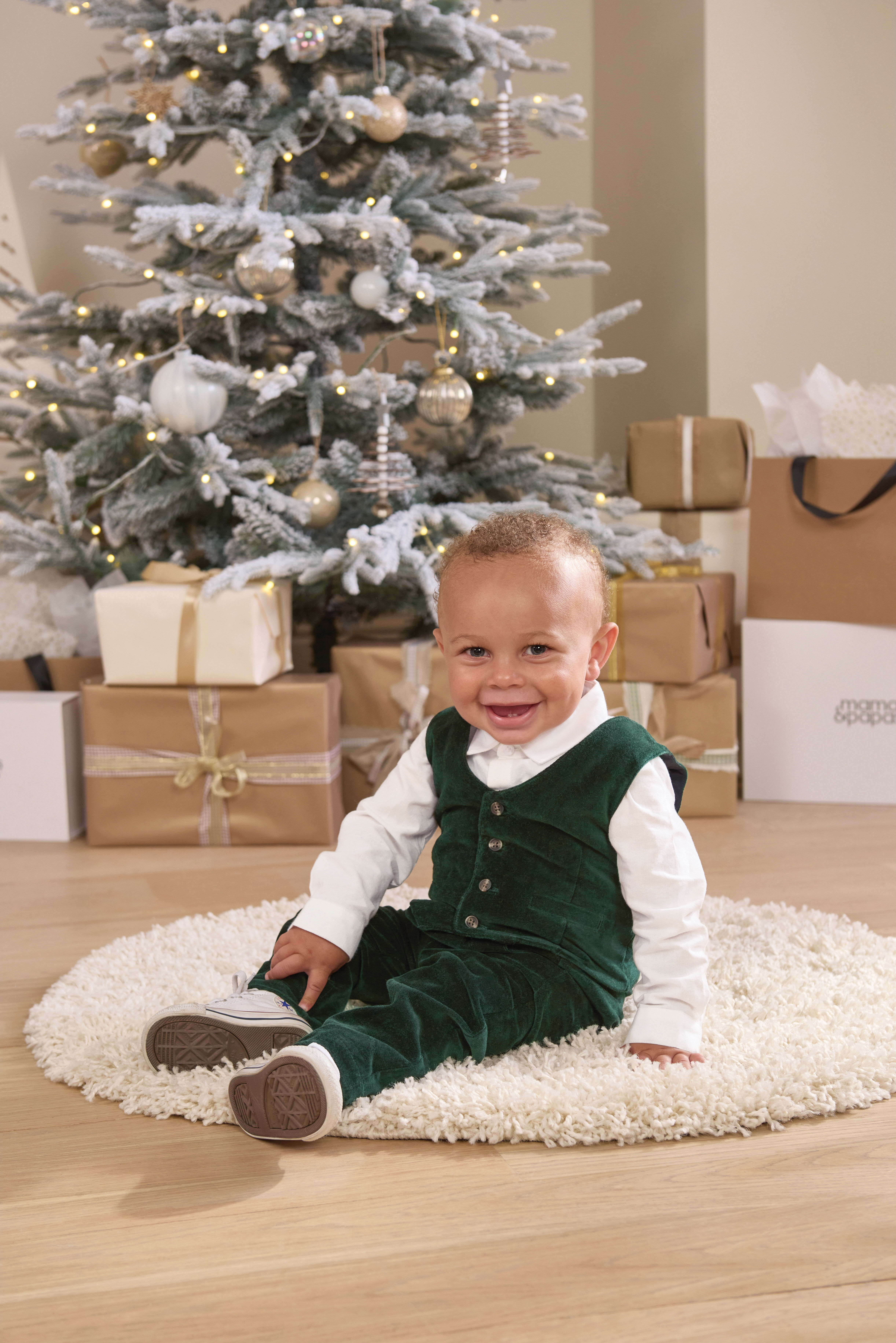 طقم بدلة مخمل بلون أخضر زمردي - 3 قطع image number 9