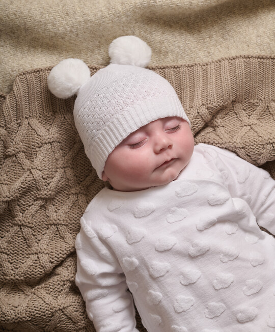 قبعة منسوجة بكرات بوم بوم - أبيض قبعة منسوجة بكرات بوم بوم - أبيض image number 1