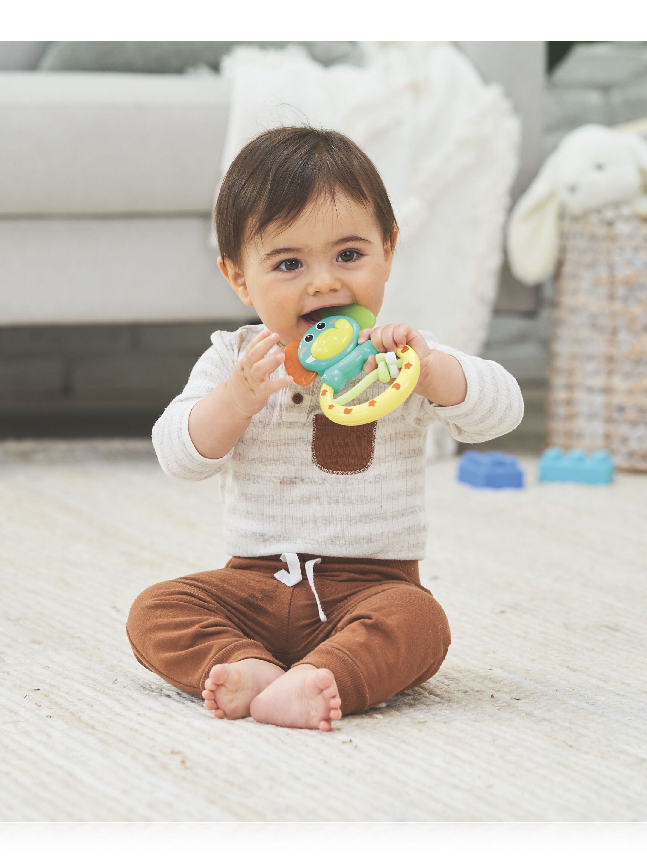 حلقة تسنين وخشخيشة بتصميم فيل من إنفانتينو image number 2