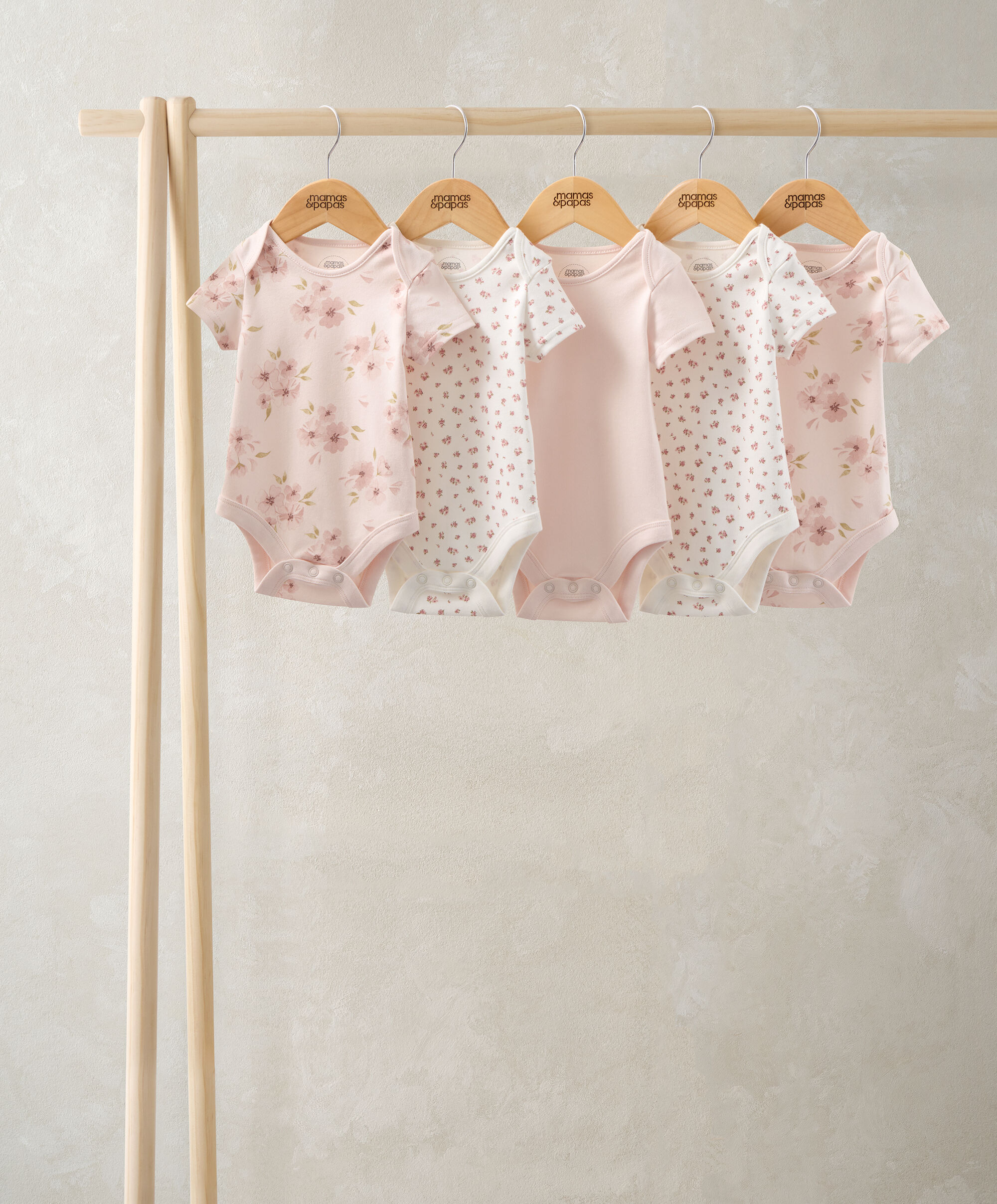 طقم بودي سوت بأكمام قصيرة ونقشة أزهار (5 قطع)