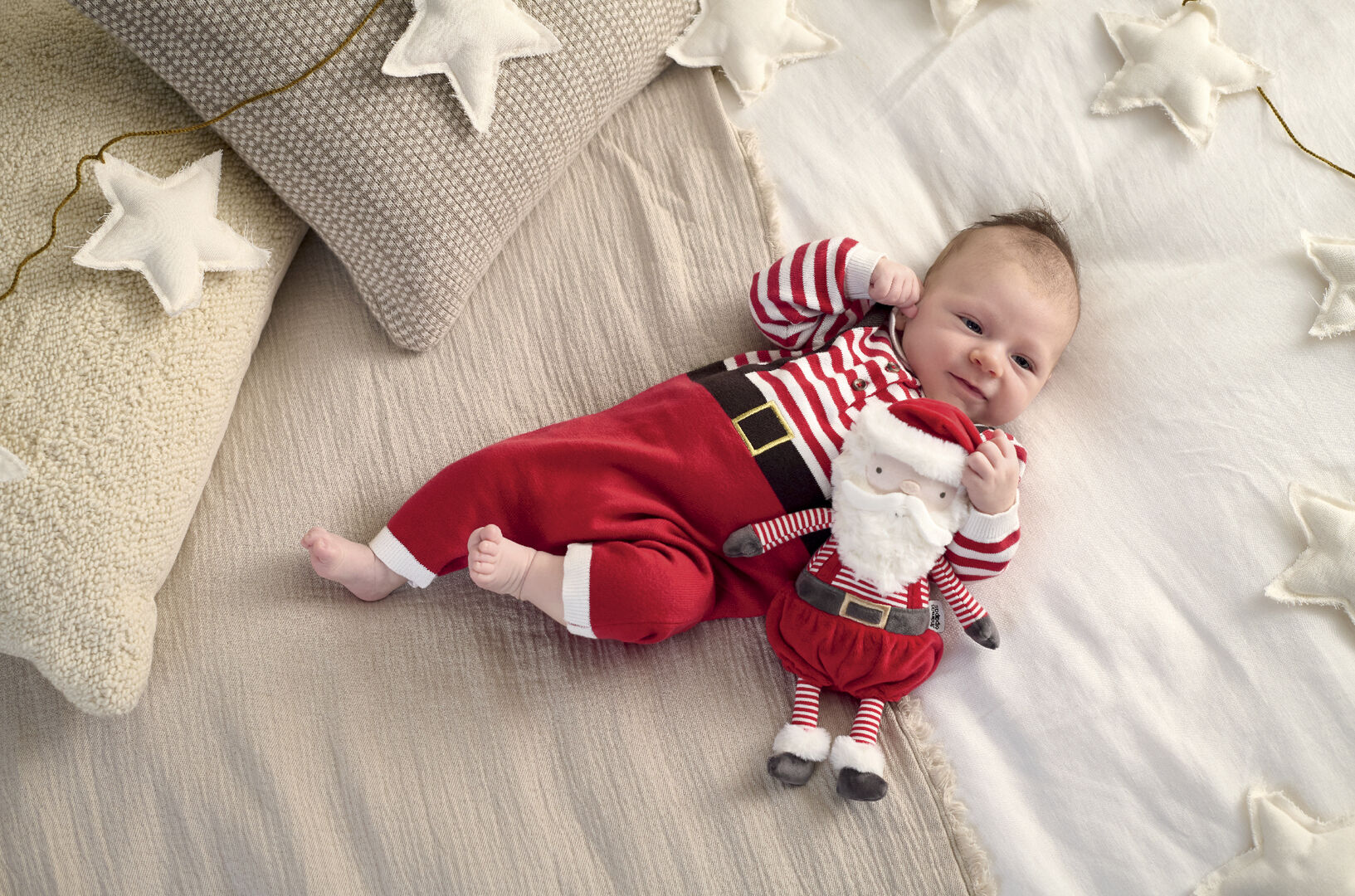 لعبة لينة صغيرة بتصميم سانتا image number 6