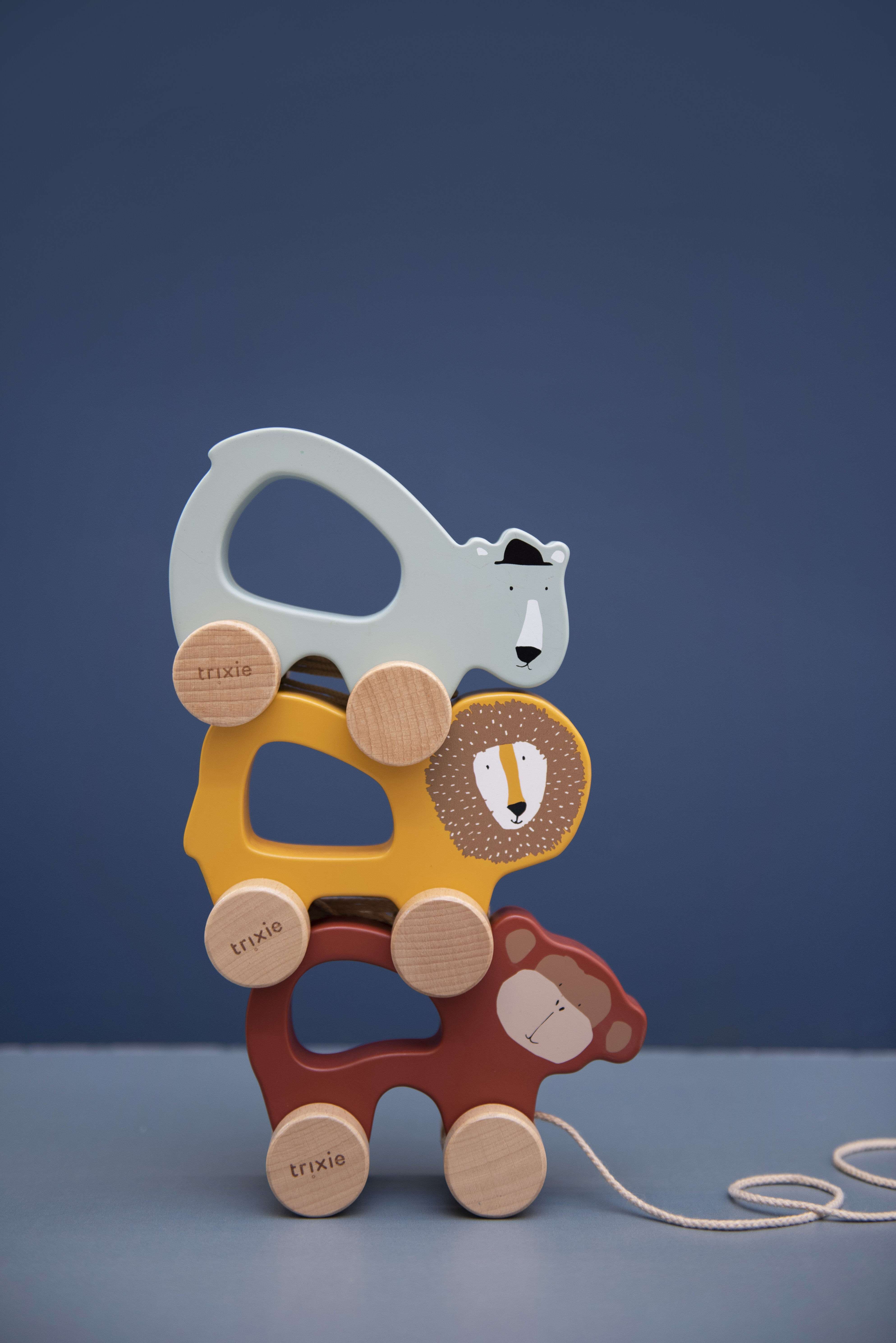 لعبة سحب تريكسي مستر ليون خشبية باللون الاصفر image number 2