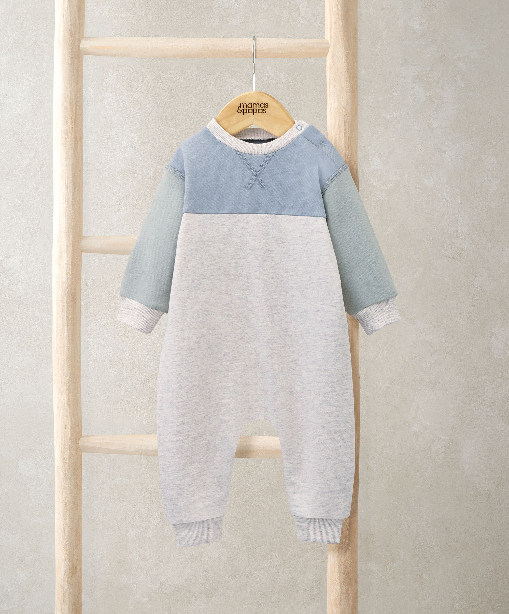 رومبر مقسم بألوان image number 1