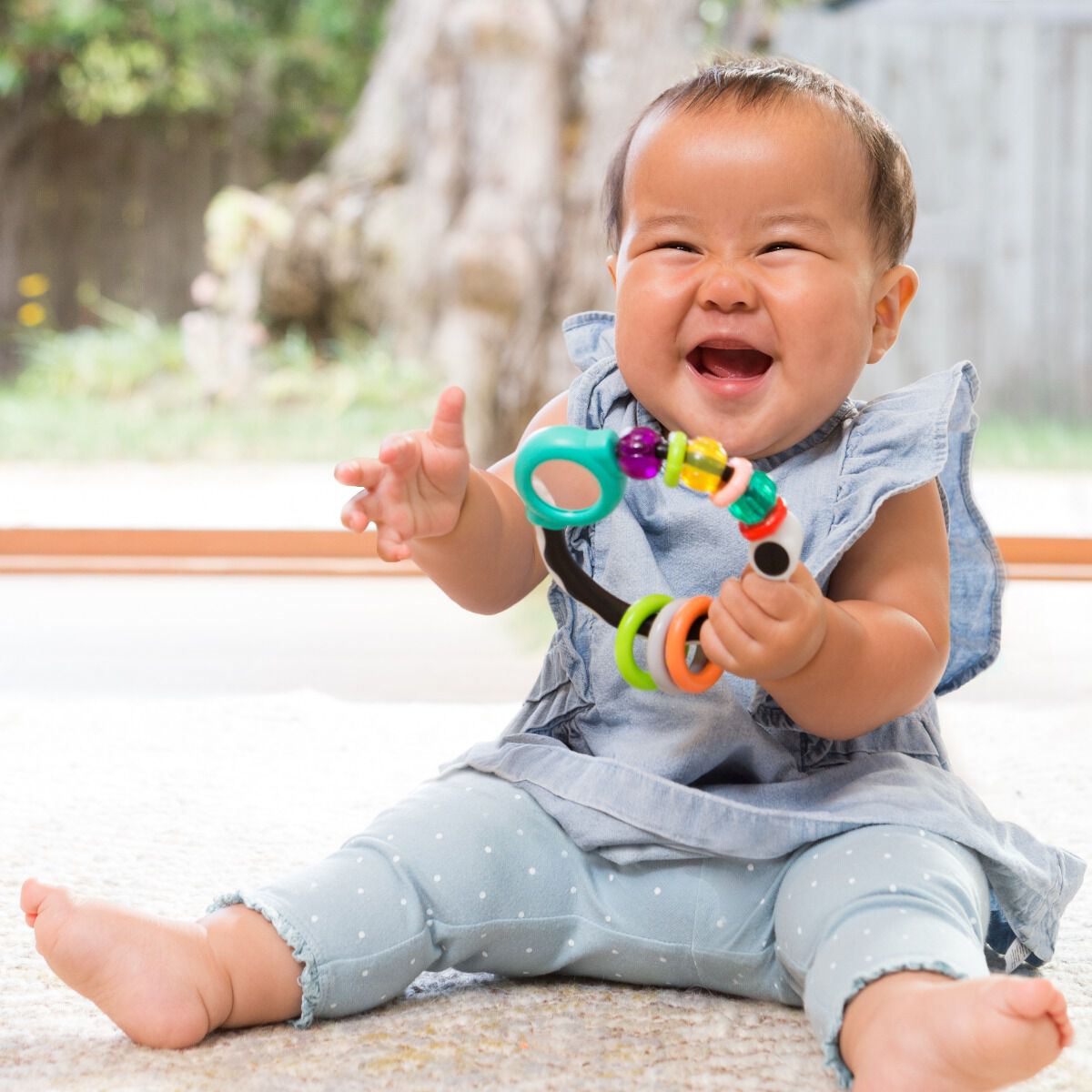 حلقة خشخشة بتصميم هزاز ودوار - إنفانتينو image number 3