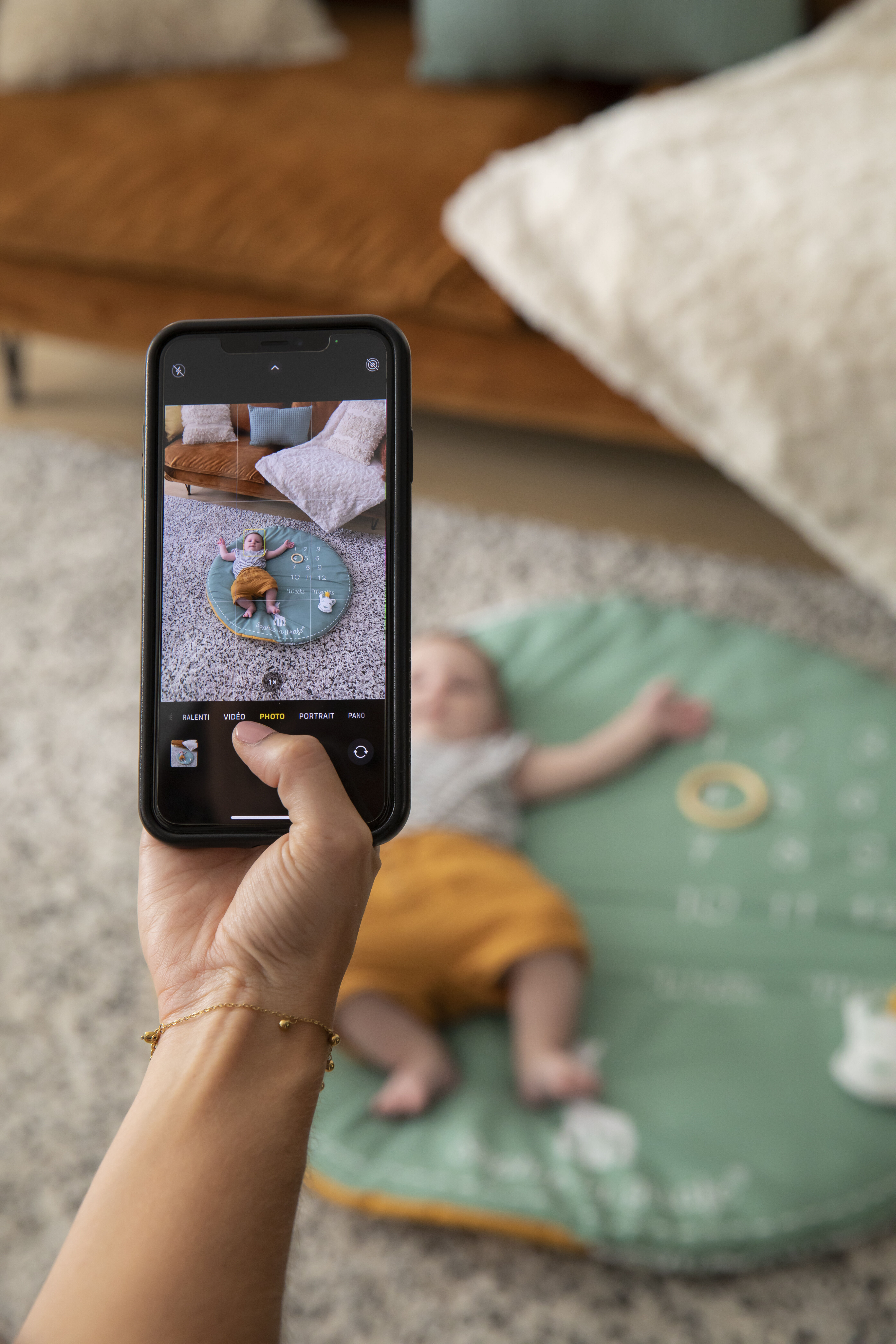 مفرش لعب إل ايتيه اون فوا بوجهين من صوفي لا جيراف image number 17