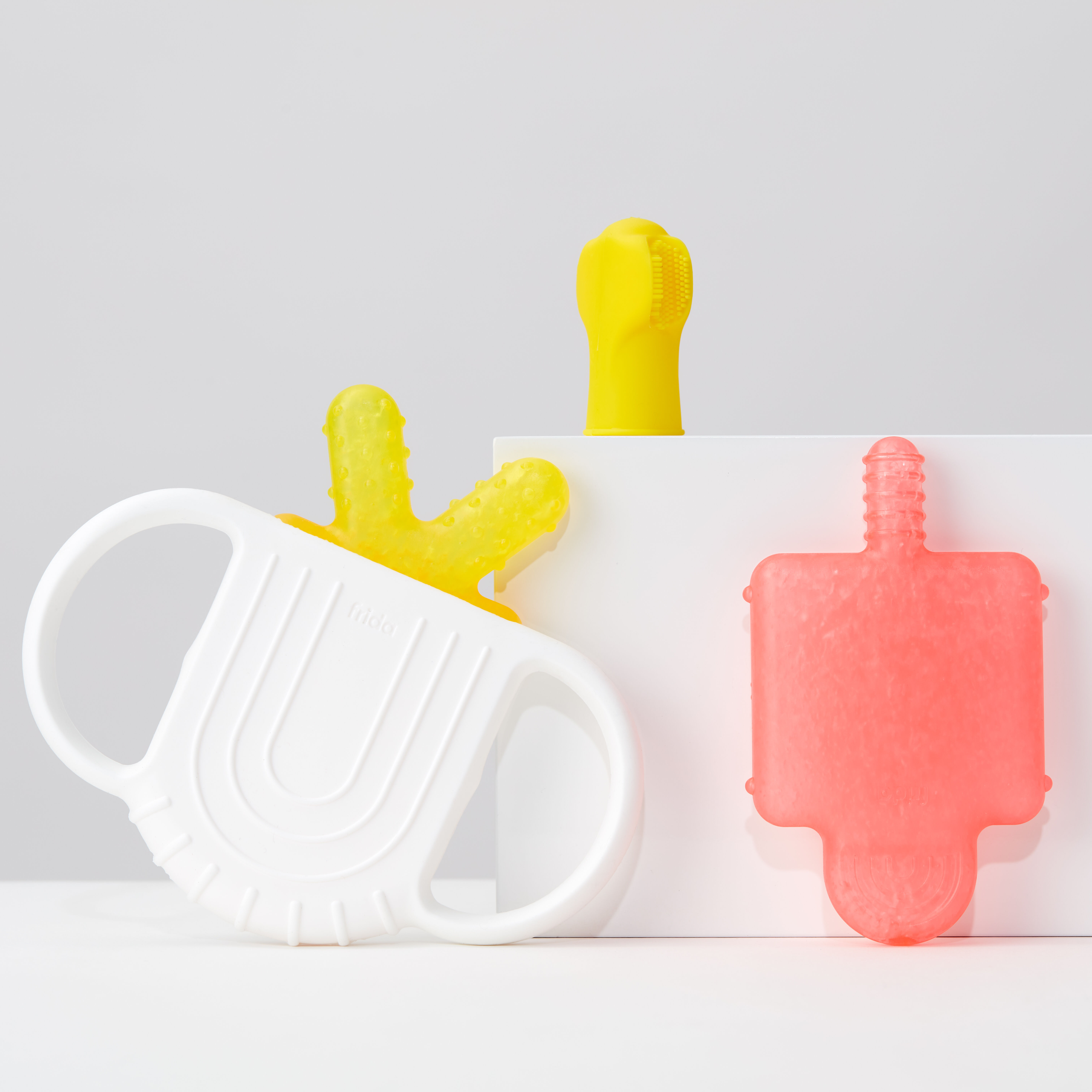 حلقة تسنين نوت تو كولد تو هولد من سيليكون خالٍ من مادة بيسفينول أ من فريدا بيبي image number 8