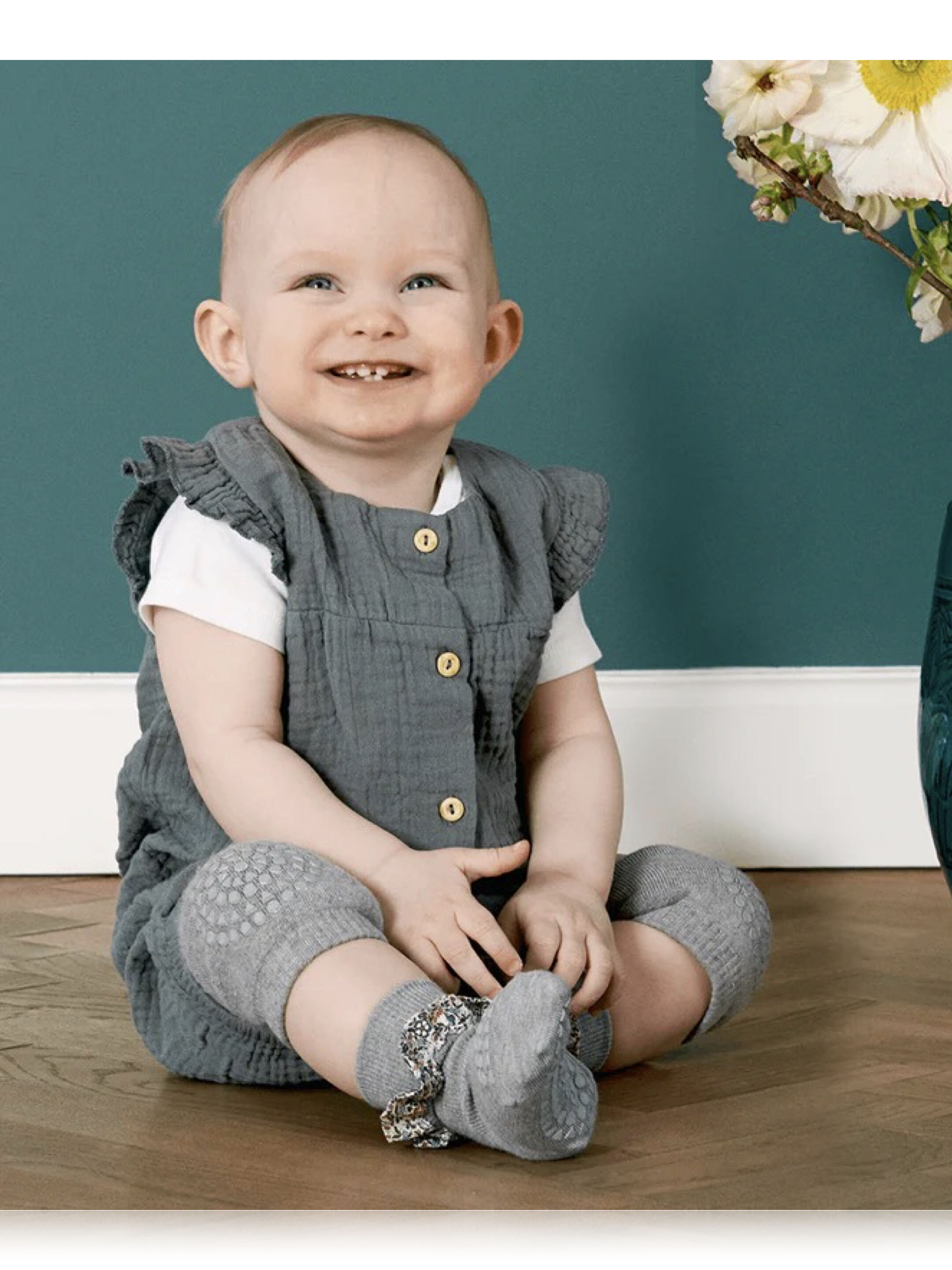 جوارب بامبو مضادة للانزلاق - رمادي بشريط كشكش بنقشة ليبرتي image number 1