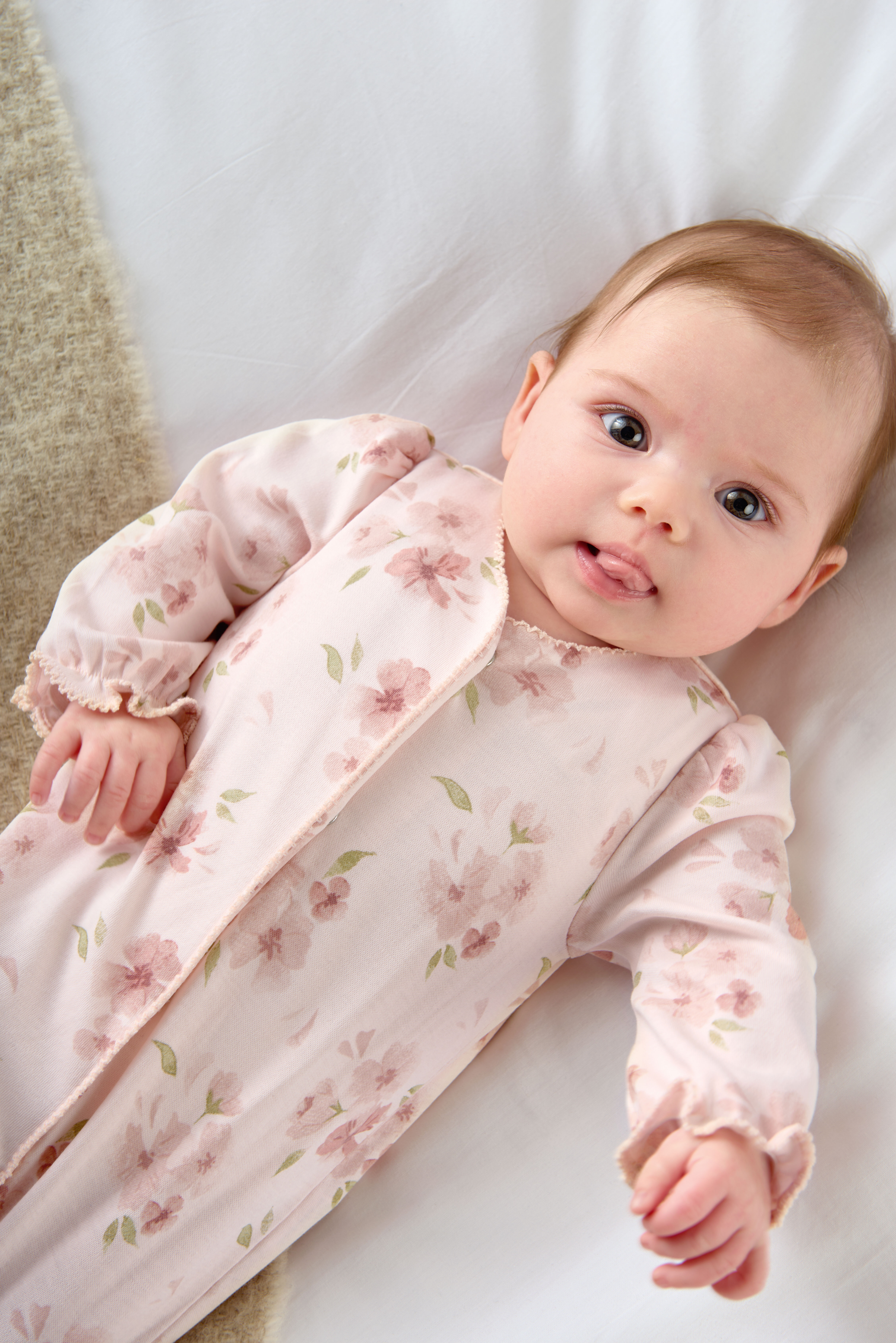 لباس الكل في واحد بنقشة زهور image number 3