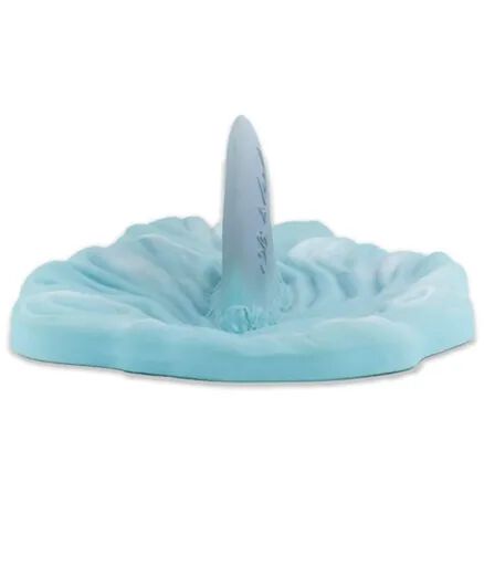 لعبة بتصميم سمكة قرش من أولي اند كارول image number 4