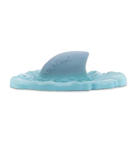 لعبة بتصميم سمكة قرش من أولي اند كارول image number 2