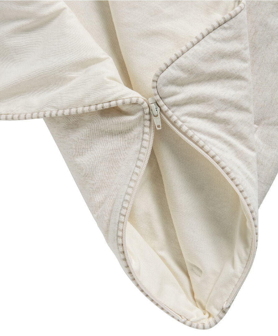 بطانية سناغل مي بتطريز جمل - محايد image number 3