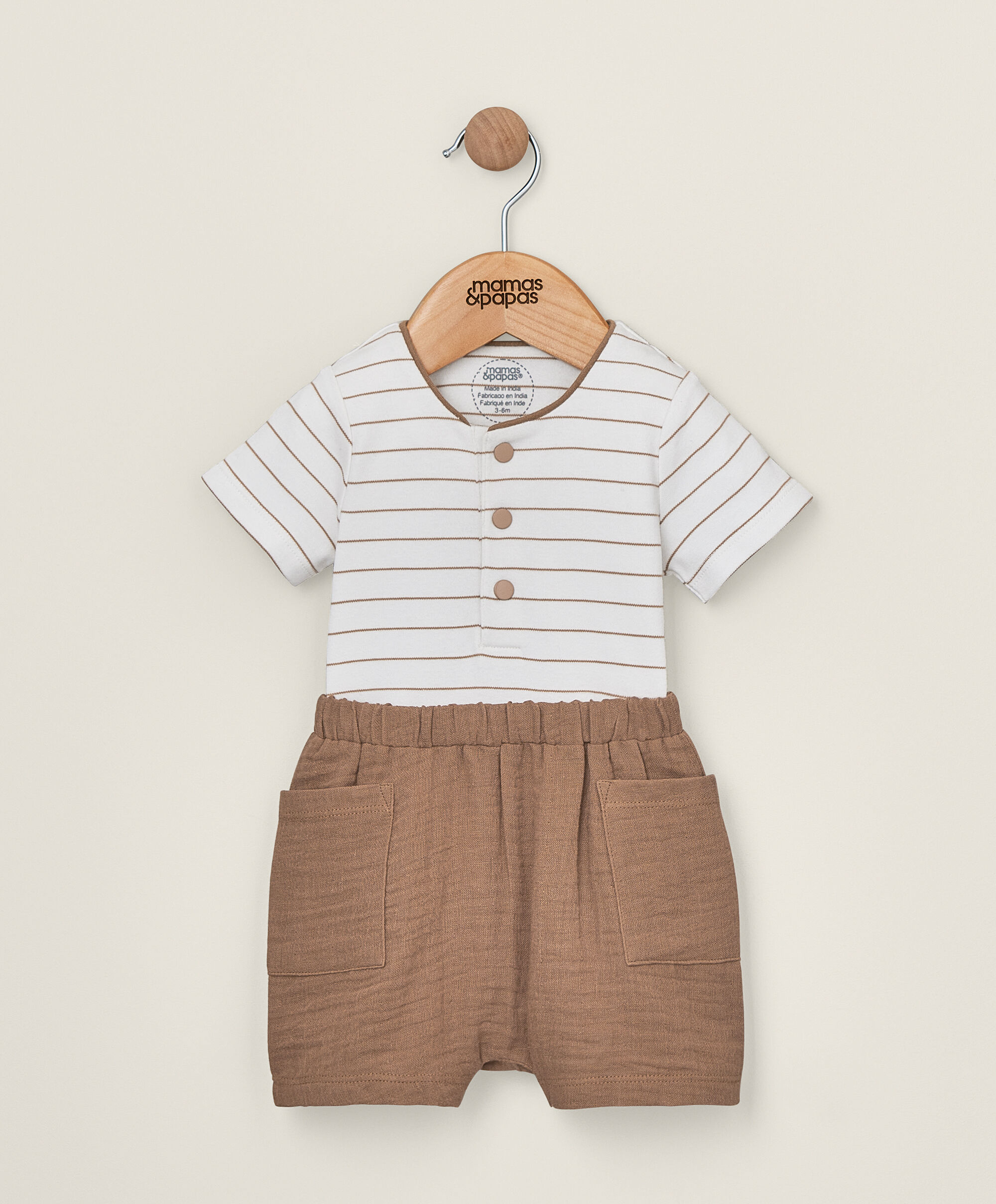 طقم لباس قطعة واحدة وشورت - قطعتان image number 1